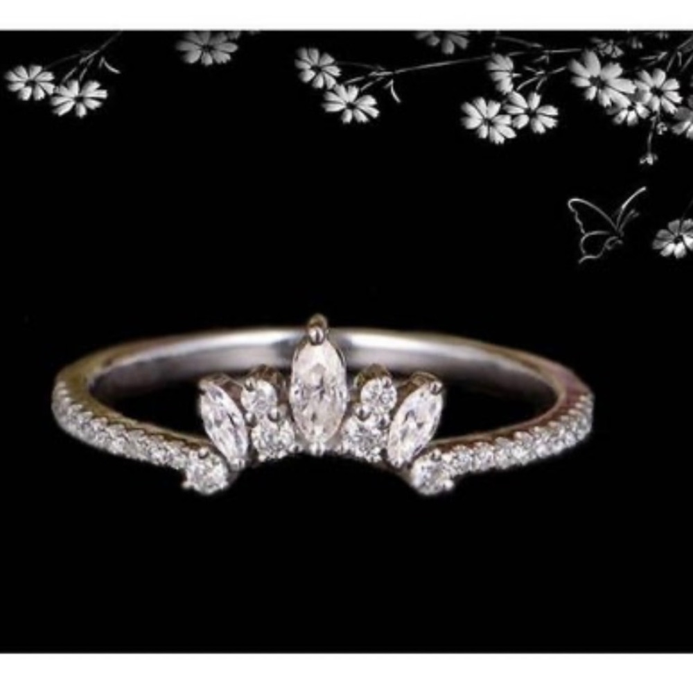 Curved Crown Wedding Band